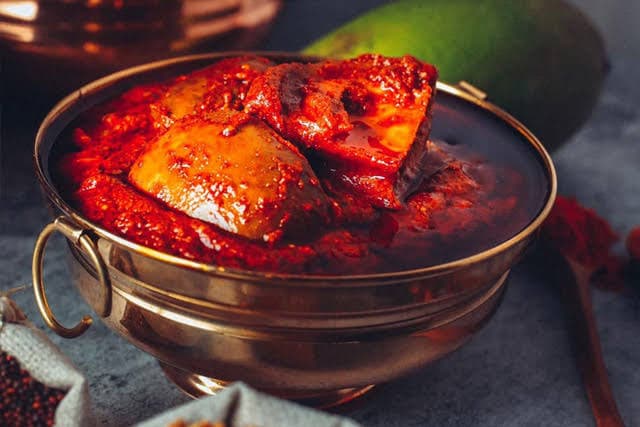 Mango Pickle ( Aavakaya pachadi )
